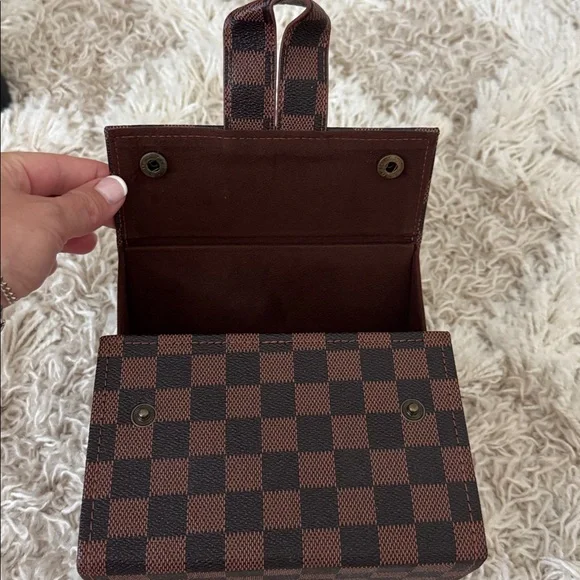 Sunglasses organizer - Picture 3 of 4